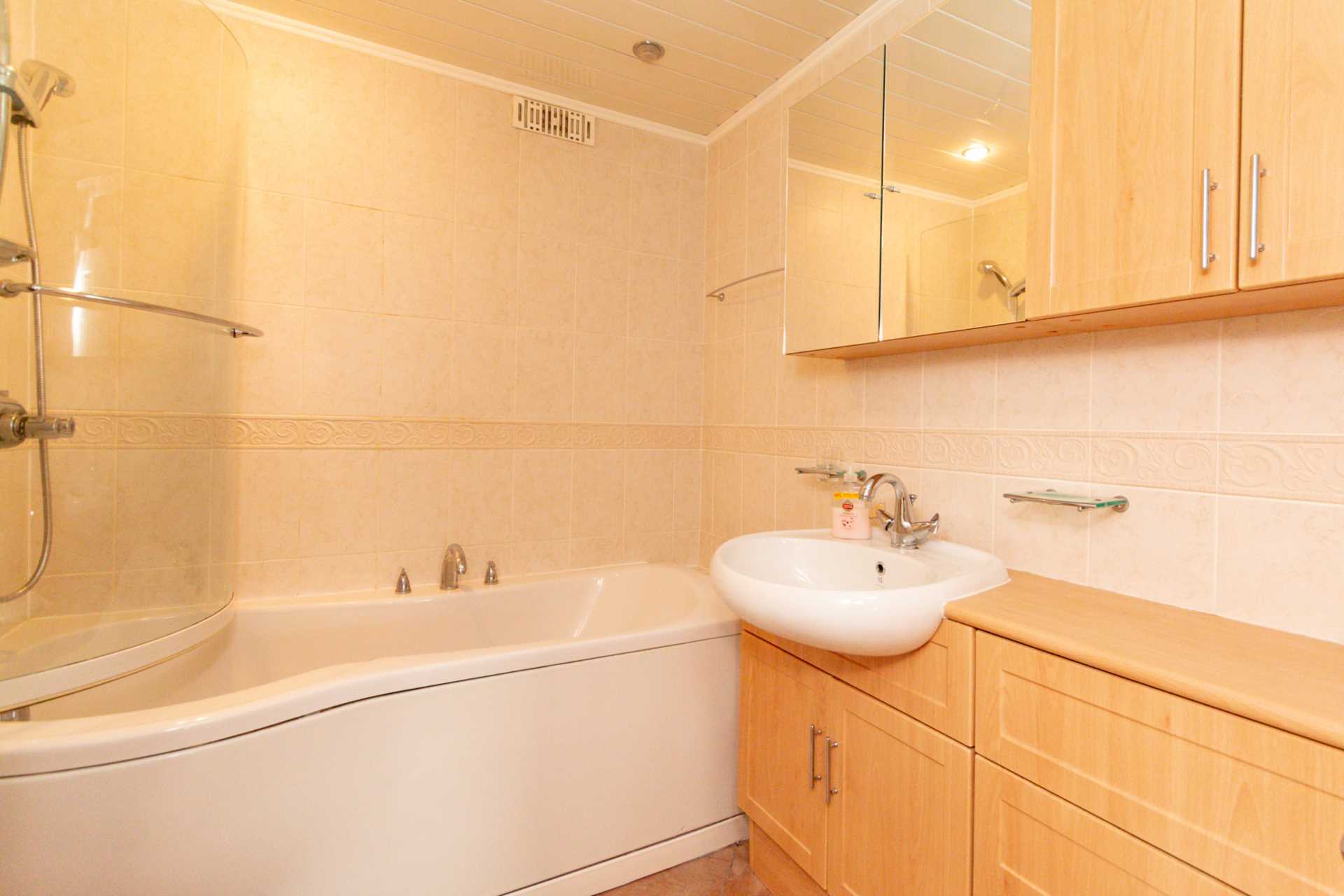 Castle Quay, VIRTUAL TOUR AVAILABLE,  Manchester, Image 15