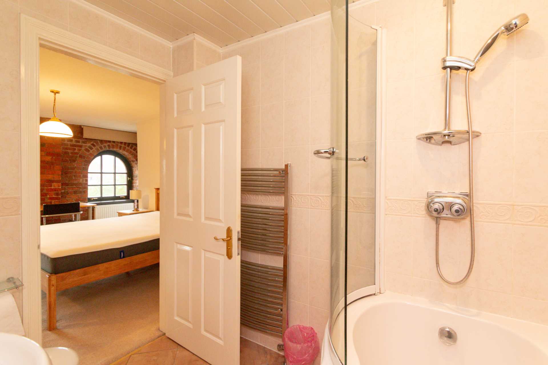 Castle Quay, VIRTUAL TOUR AVAILABLE,  Manchester, Image 16