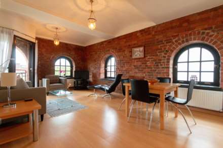 Castle Quay, VIRTUAL TOUR AVAILABLE,  Manchester, Image 3