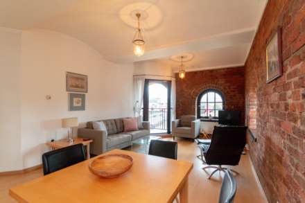 Castle Quay, VIRTUAL TOUR AVAILABLE,  Manchester, Image 4