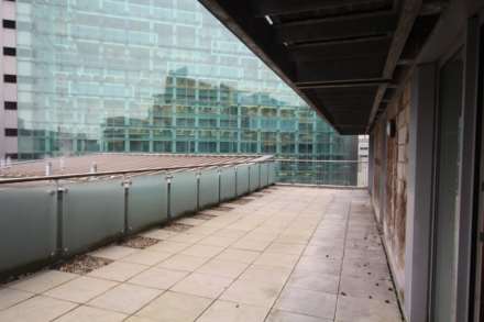 Leftbank, Spinningfields, Manchester, Image 3