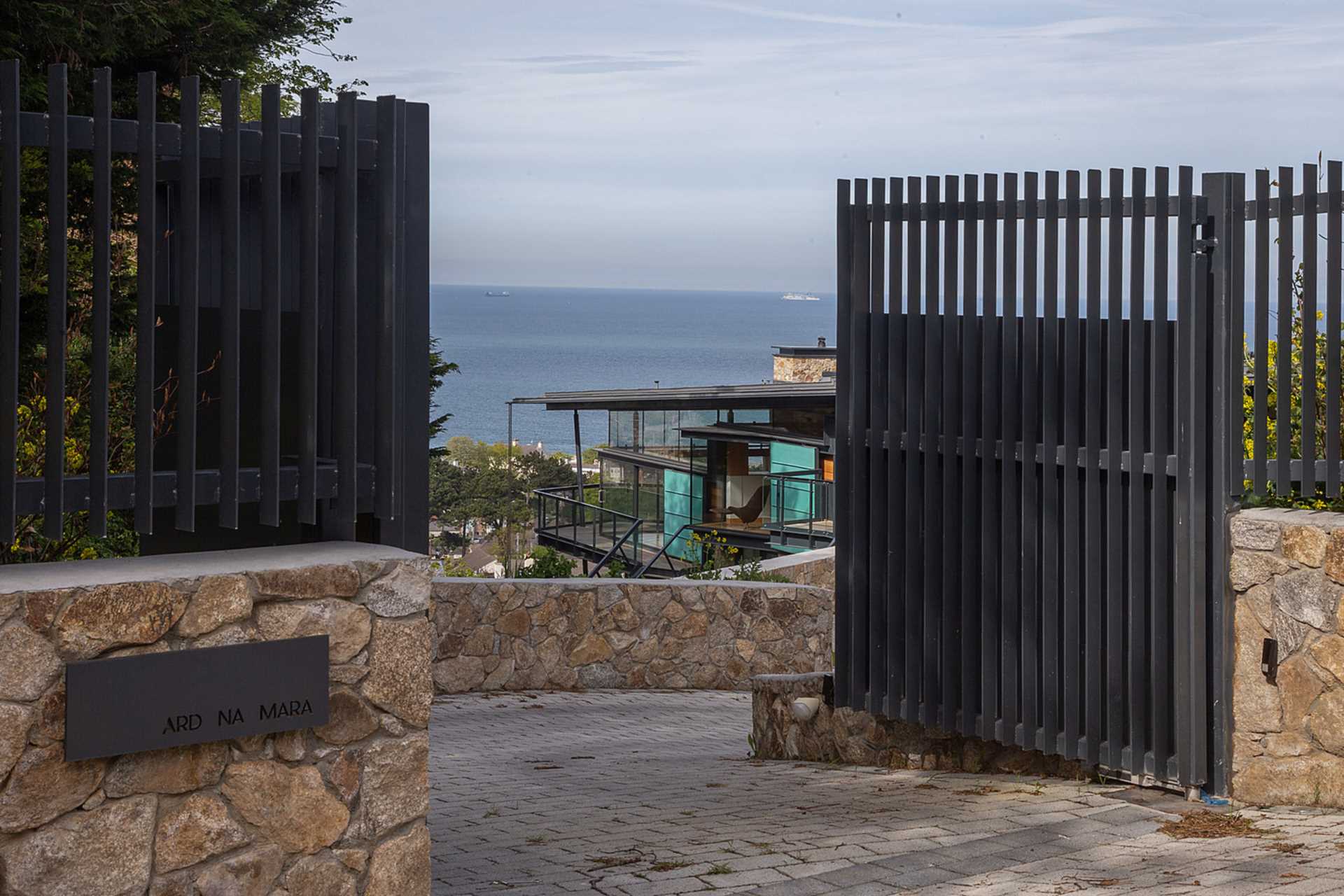 Architecturally Stunning, Sea View Property