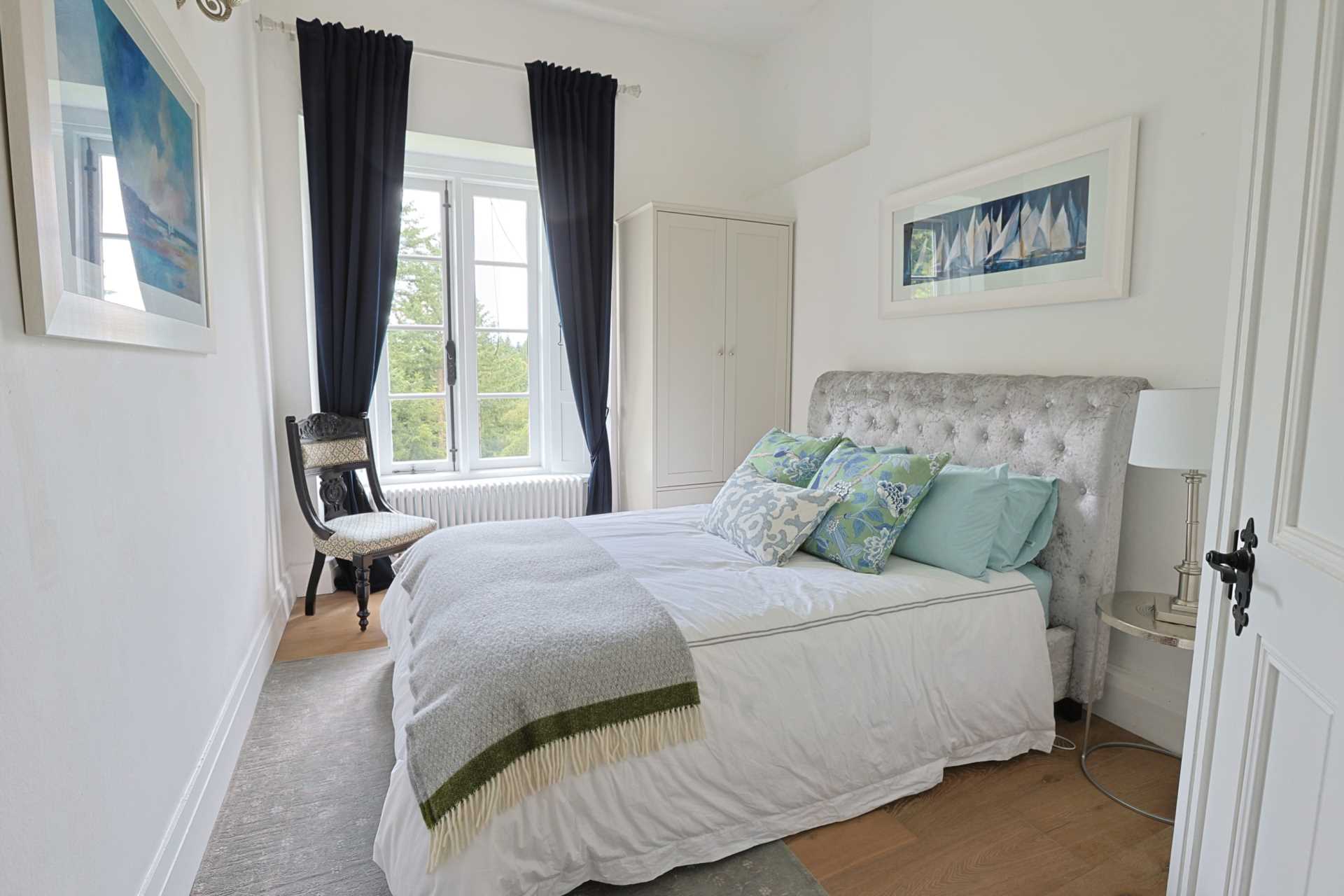 Glanmore Castle, Devils Glen Glanmore Castle, Devils Glen