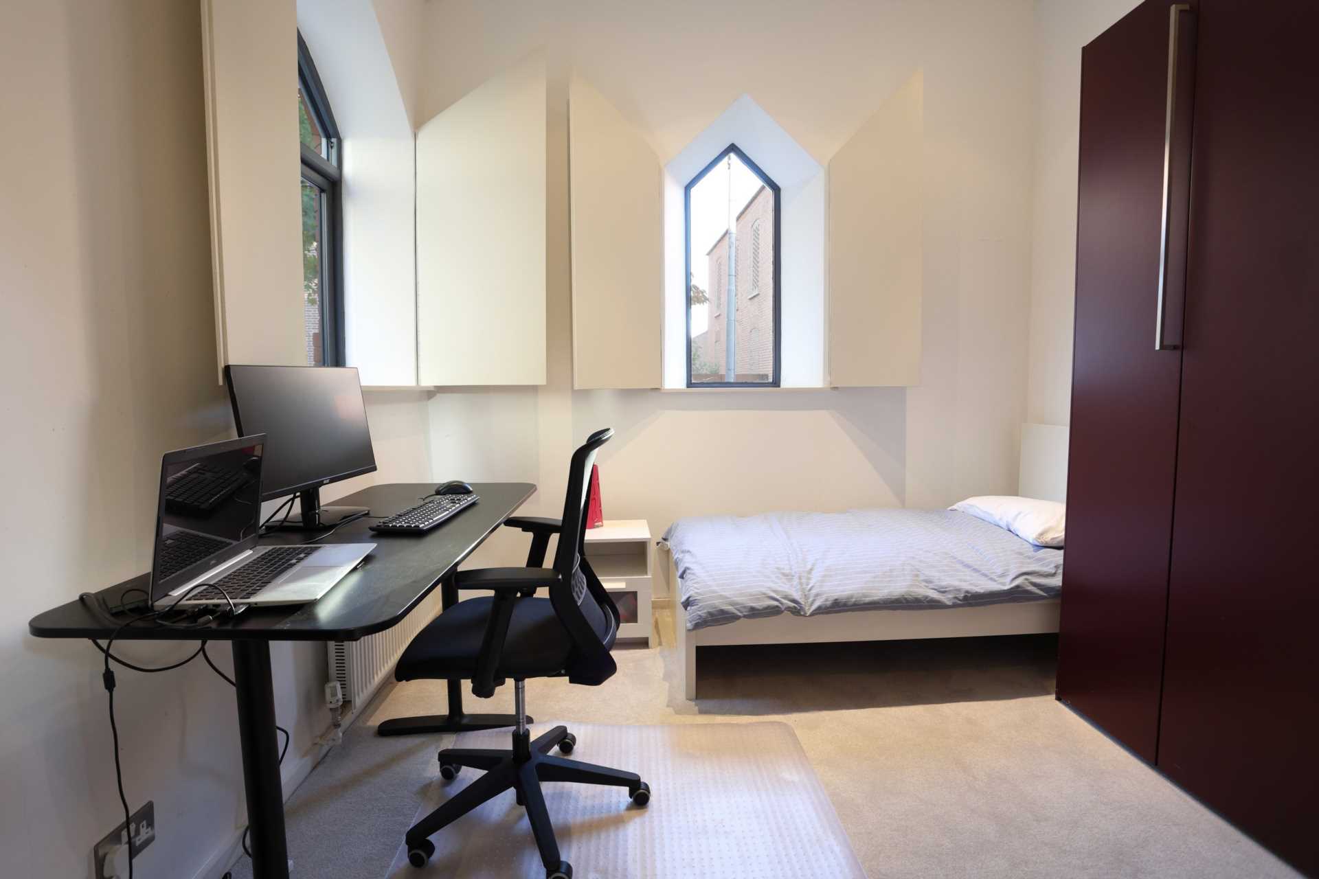 Charleston Avenue, Ranelagh