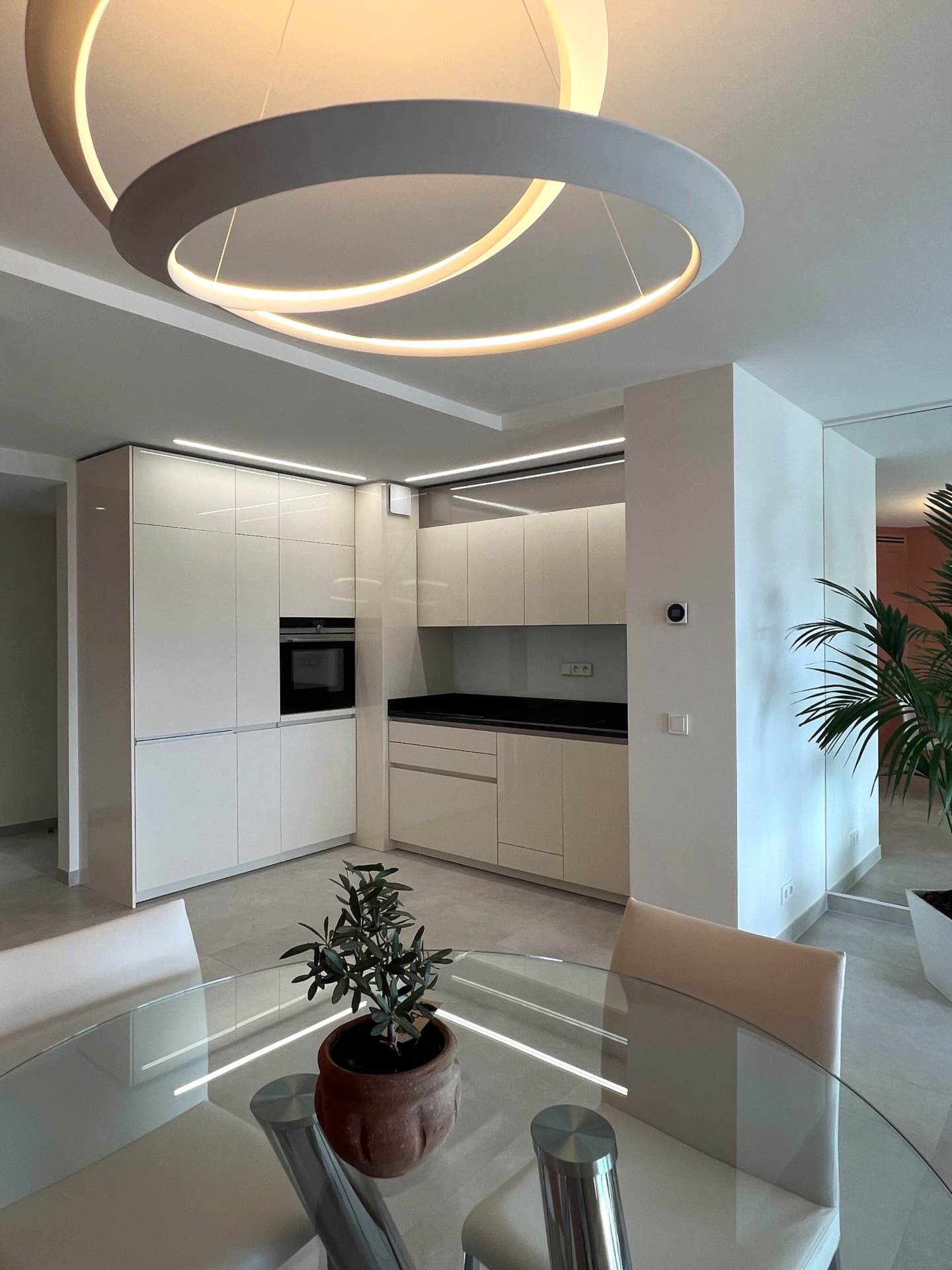 Cannes, The Heart of The Croisette