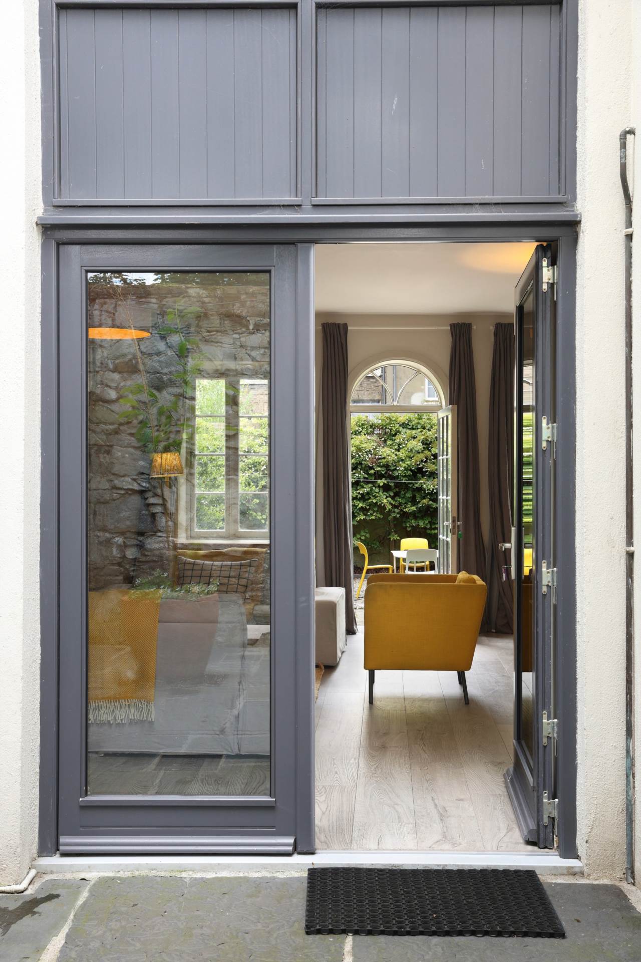 Baggot Lane, Ballsbridge