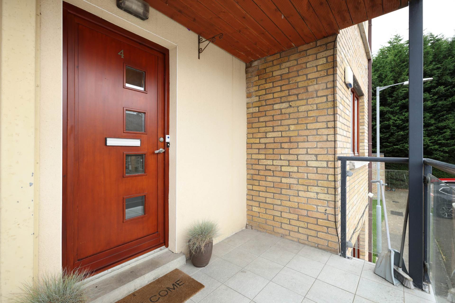 Belarmine Place, Stepaside