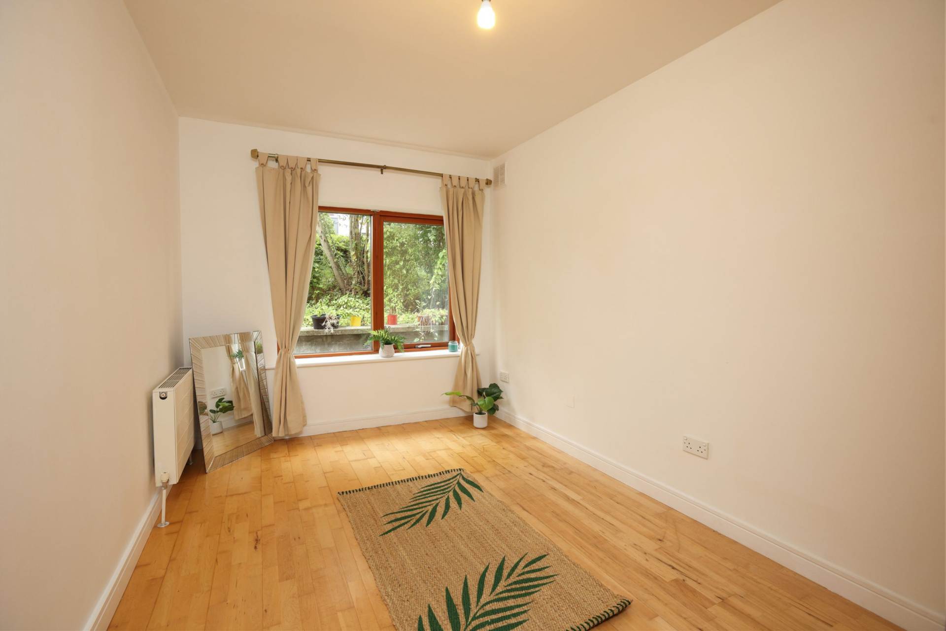 Ticknock Hill, Sandyford