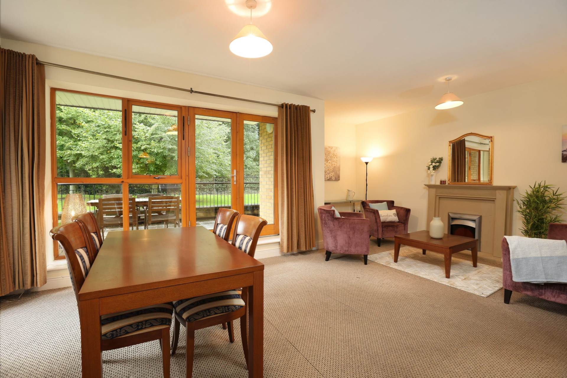 Belarmine Avenue, Stepaside