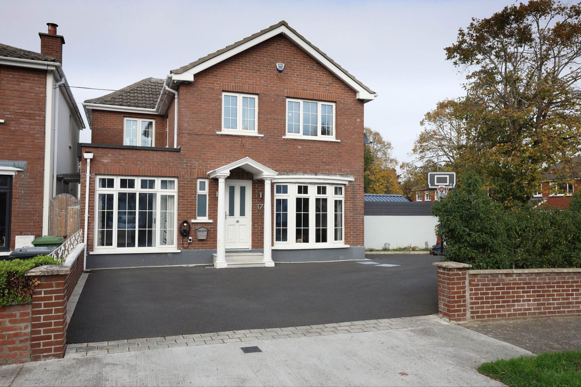 Moyville, Rathfarnham