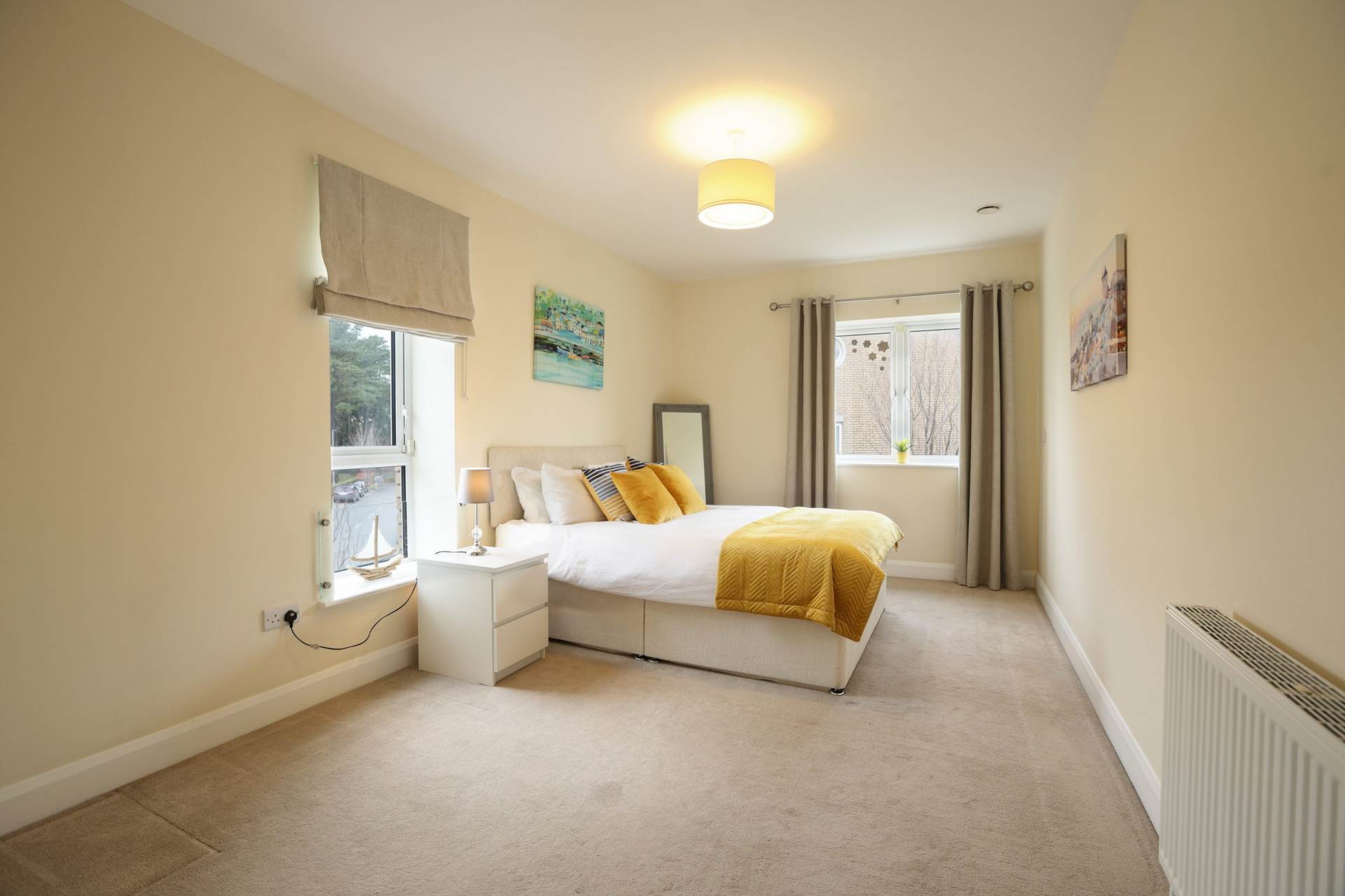 Cualanor Crescent, Cualanor