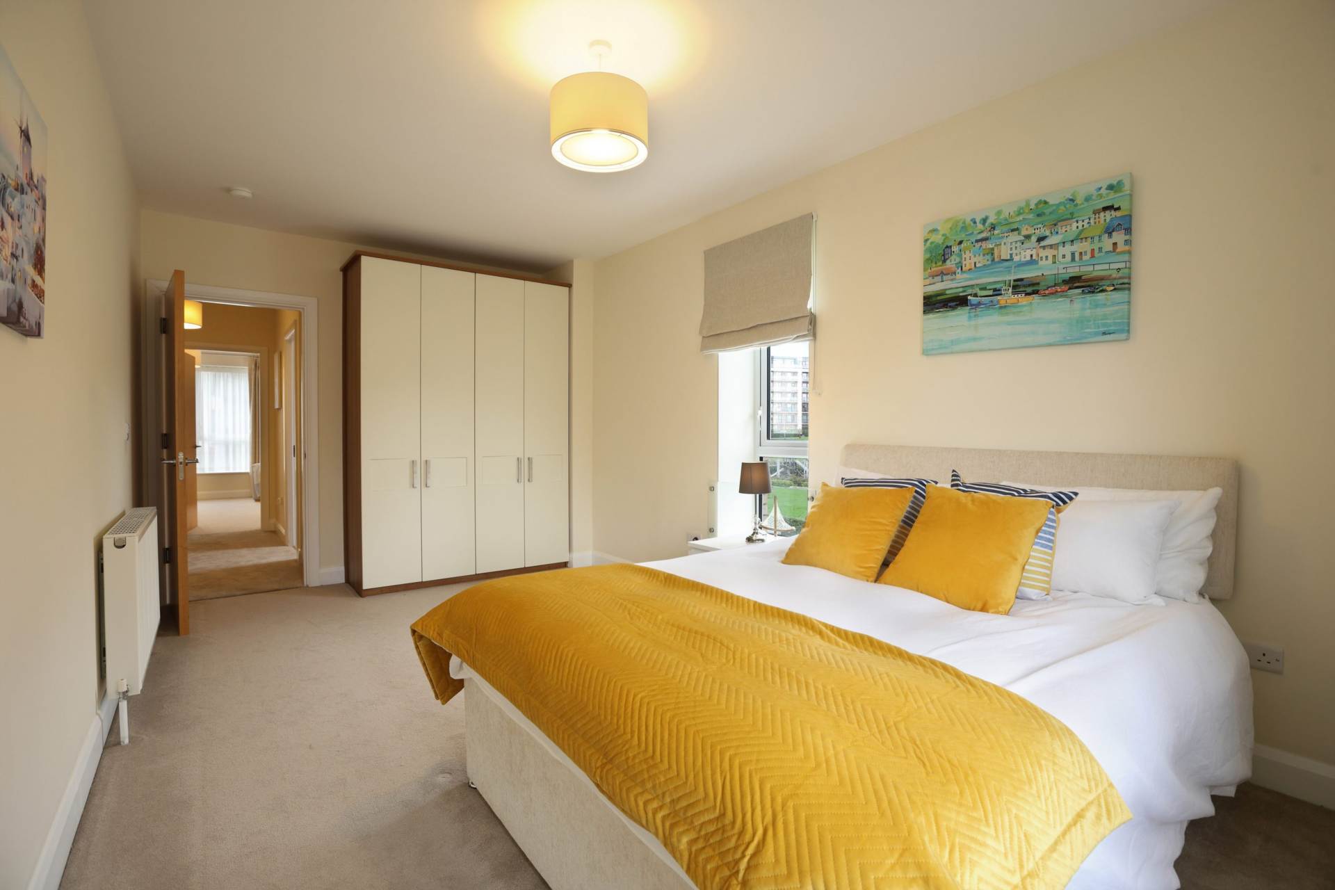 Cualanor Crescent, Cualanor