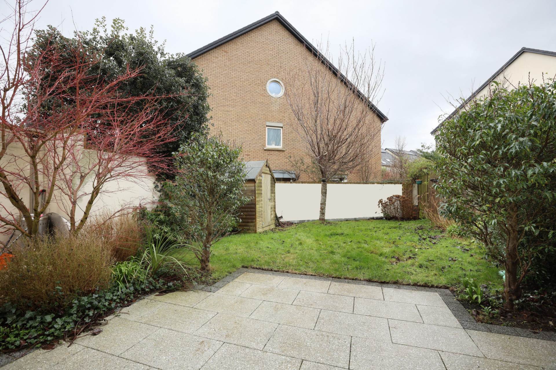 Cualanor Crescent, Cualanor