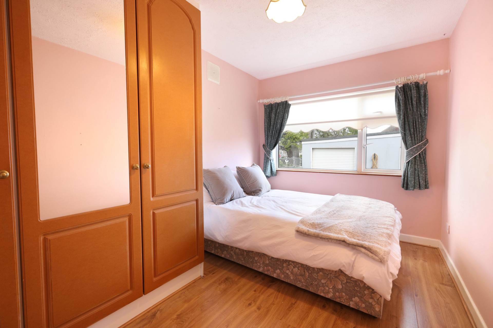 Meadow Grove, Dundrum