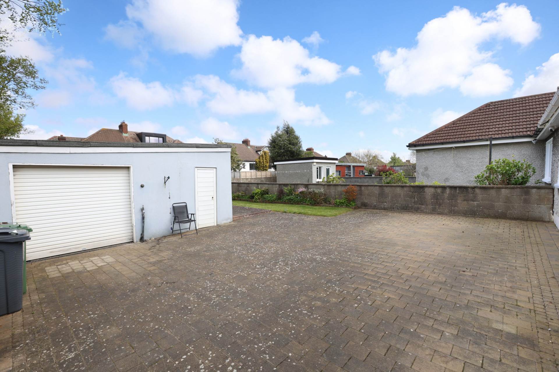 Meadow Grove, Dundrum