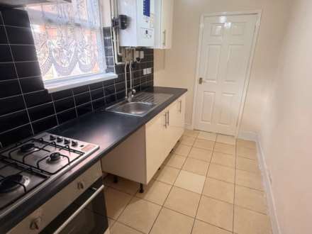 Surrey Street, Belgrave, Image 6