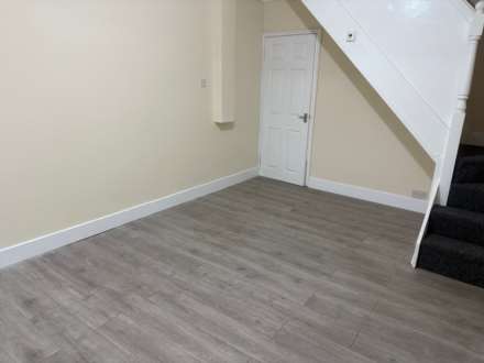 Knighton Lane, Leicester, Image 3