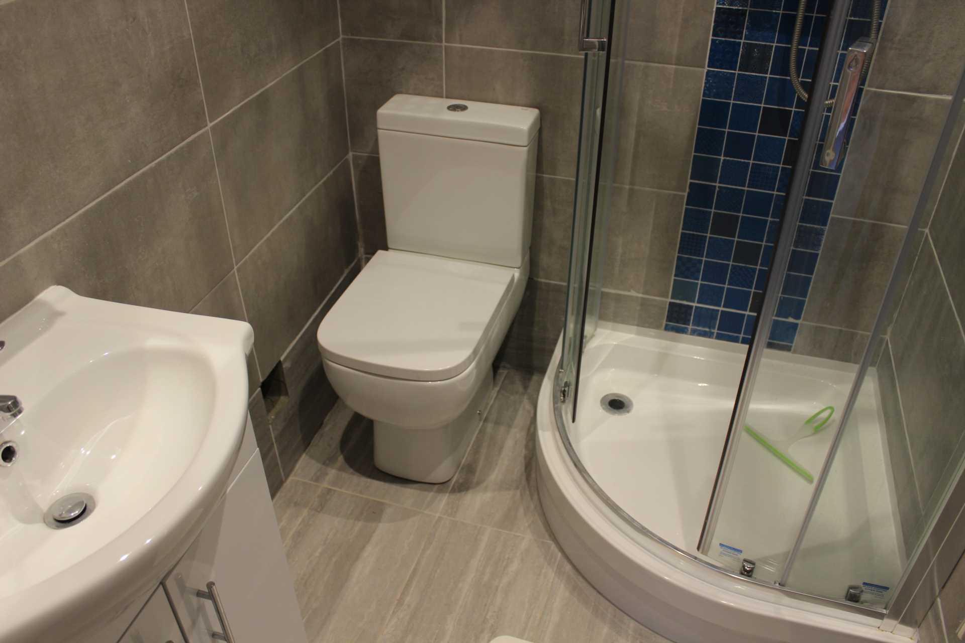 Cross Street, Belgrave, Image 4