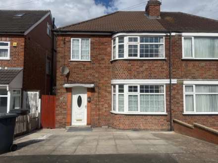 3 Bedroom Semi-Detached, Wavertree Drive, Leicester