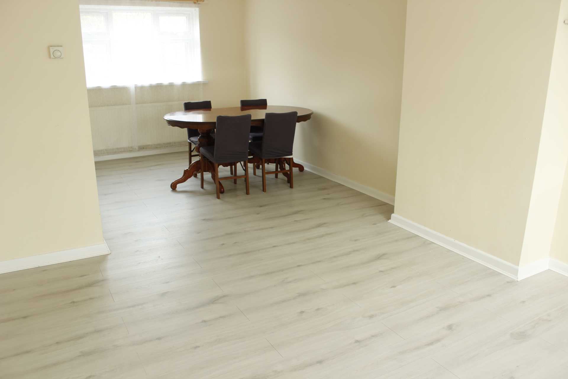 Nagle Grove, Rushey Mead, Image 3