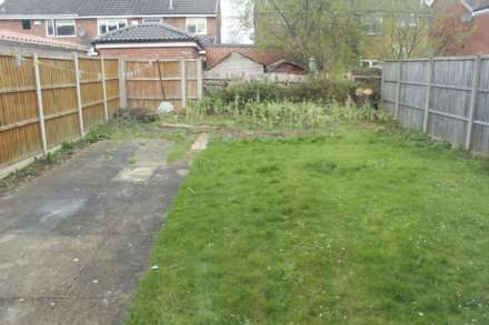 Nagle Grove, Rushey Mead, Image 11