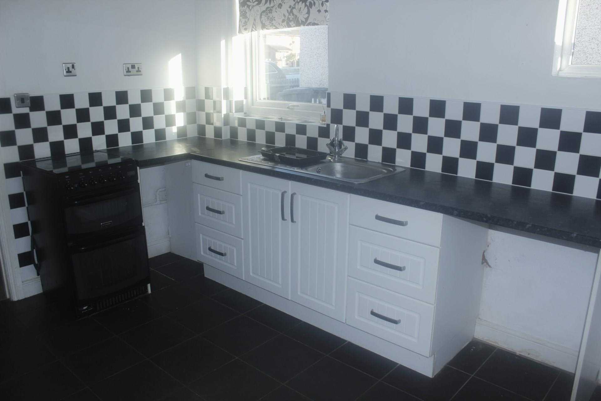 Southfields Drive, Leicester, Image 3