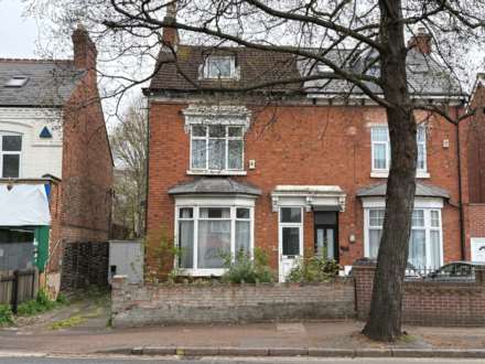 5 Bedroom Semi-Detached, Uppingham Road, Leicester