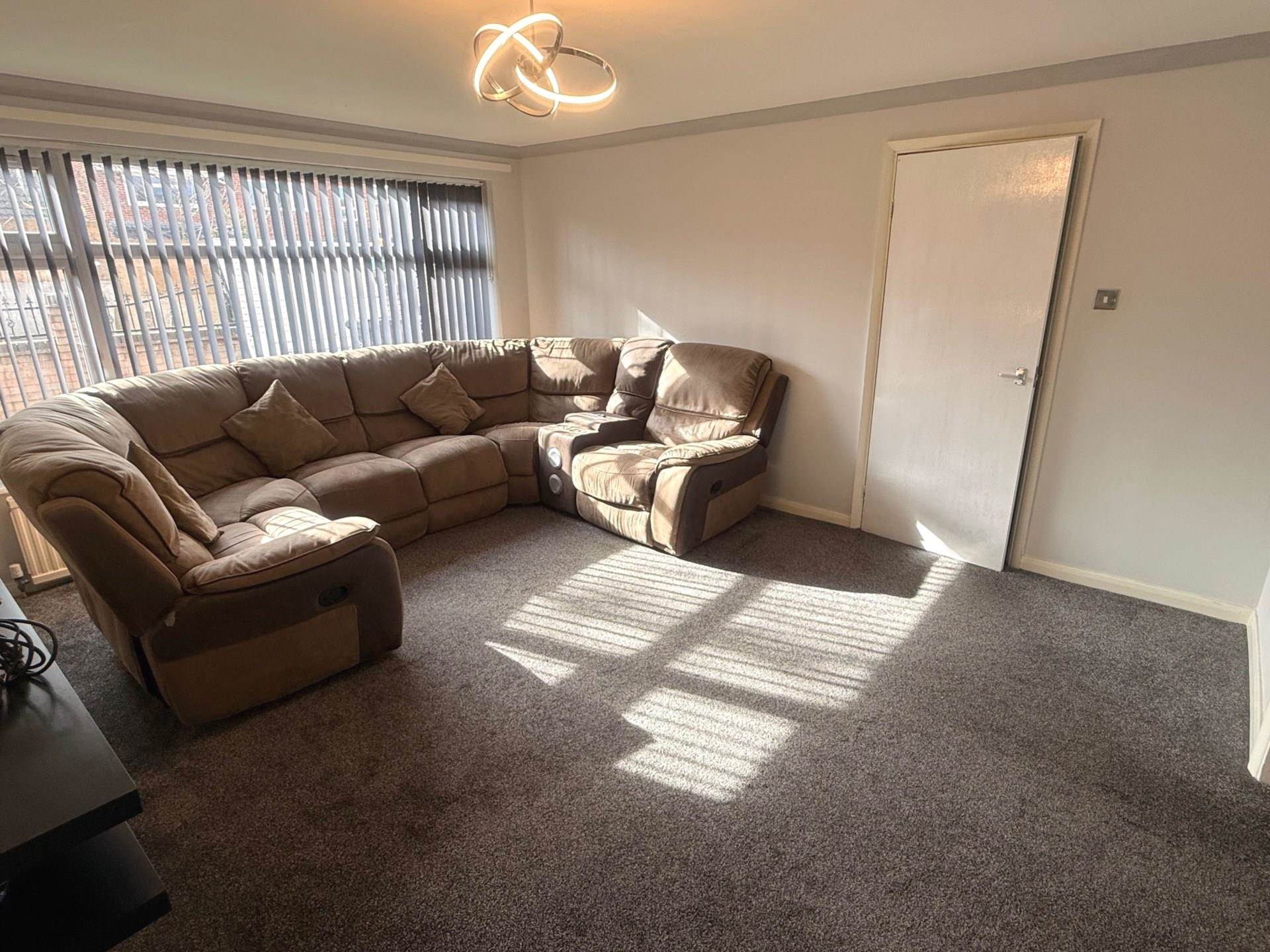 Thomson Close, Rushey Mead, Image 2