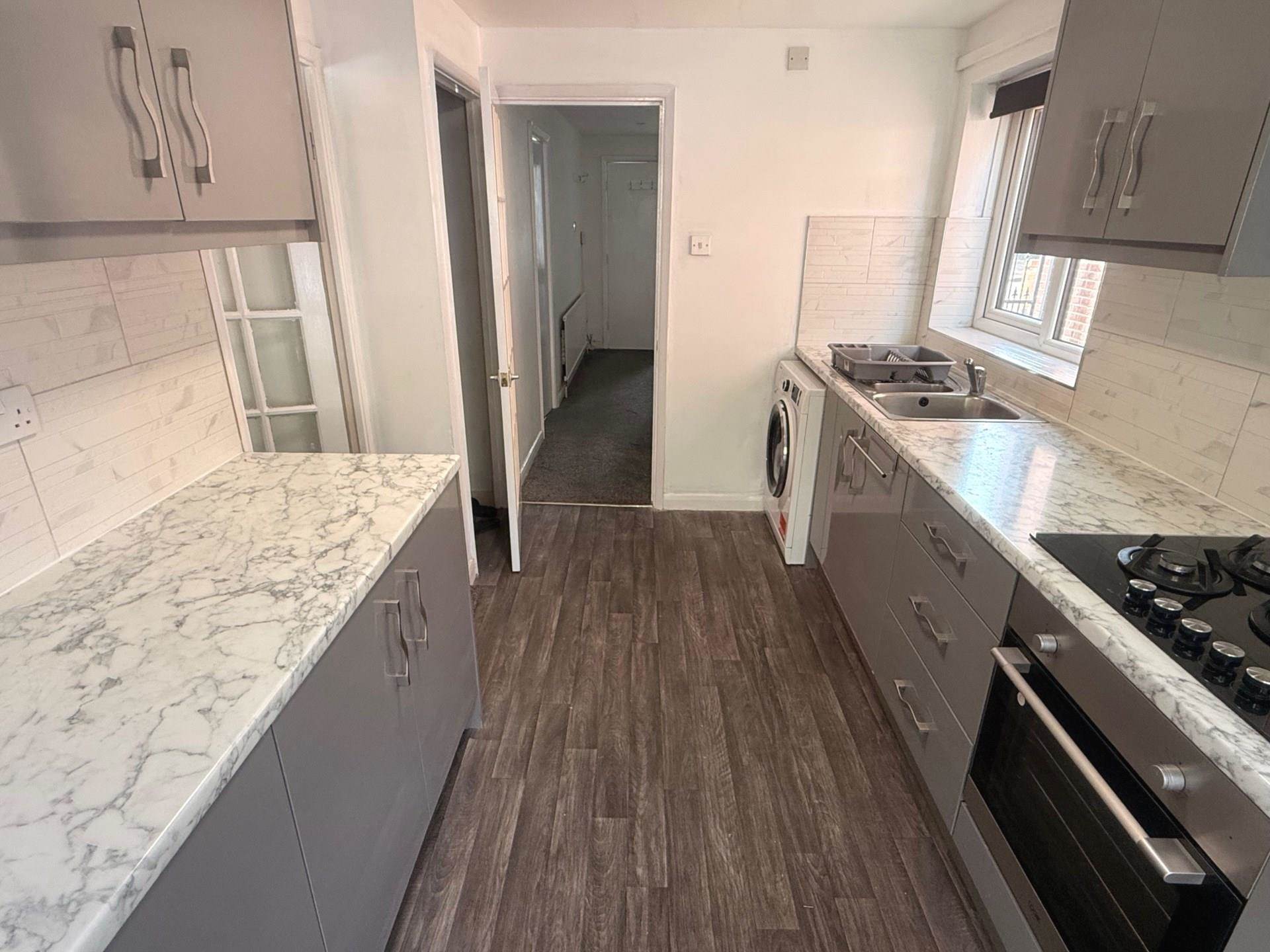 Thomson Close, Rushey Mead, Image 6