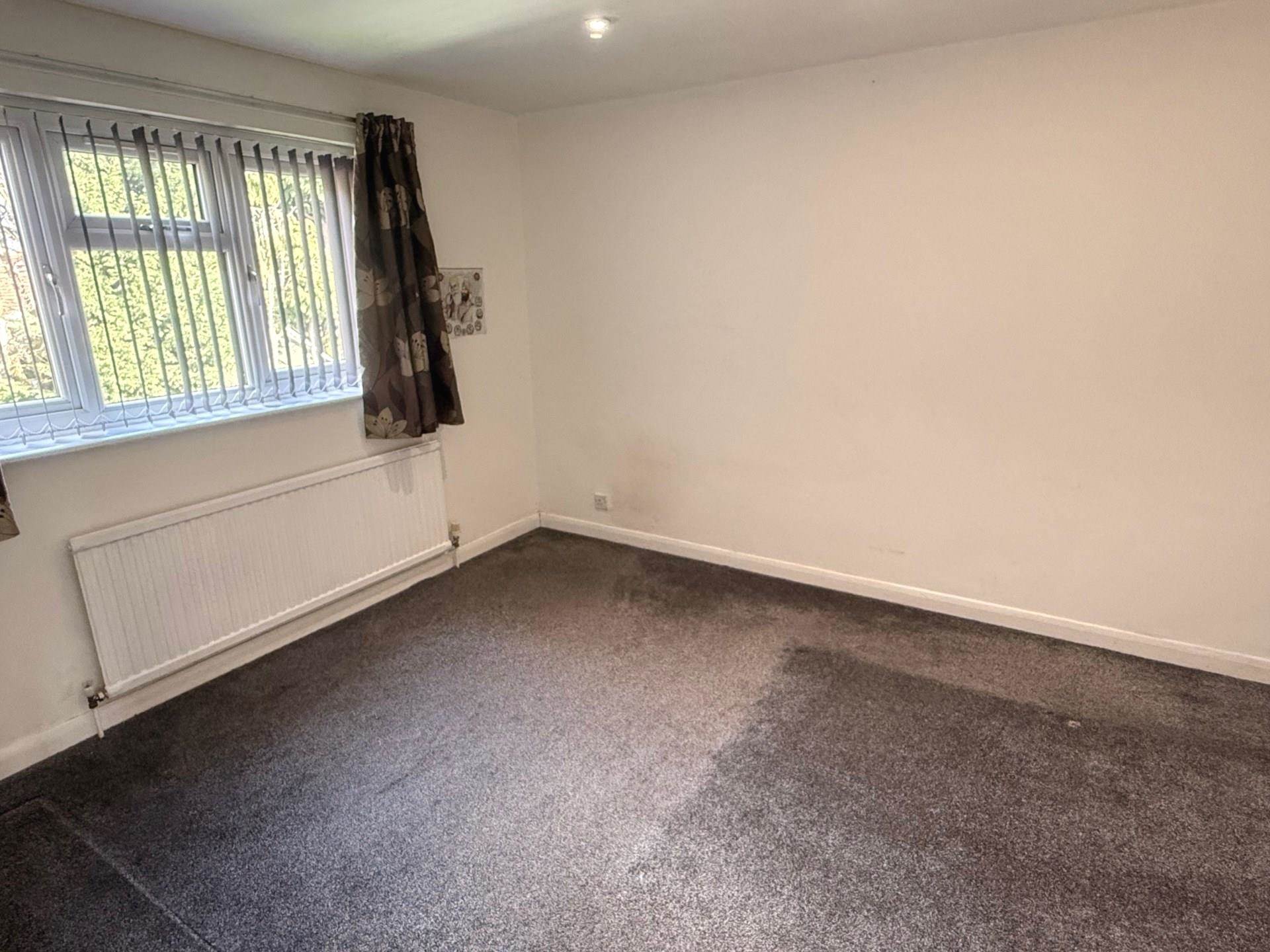 Thomson Close, Rushey Mead, Image 9