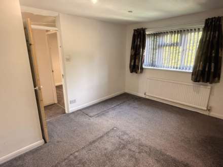 Thomson Close, Rushey Mead, Image 11
