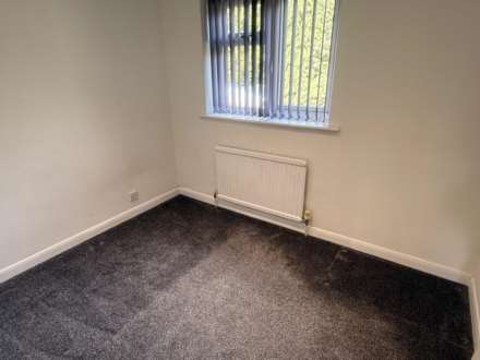 Thomson Close, Rushey Mead, Image 12