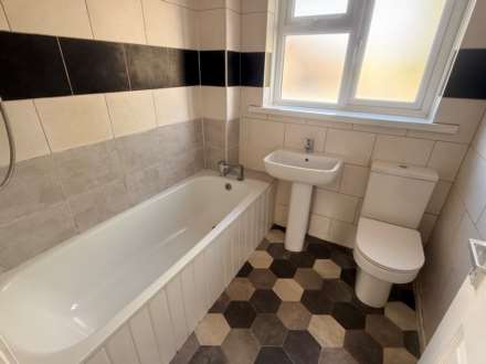 Huggett Close, Rushey Mead, Image 12