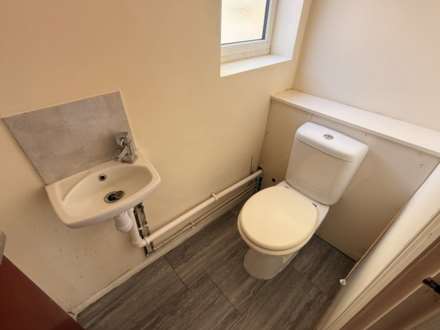 Huggett Close, Rushey Mead, Image 8