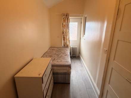 Collin Place, Belgrave, Image 10