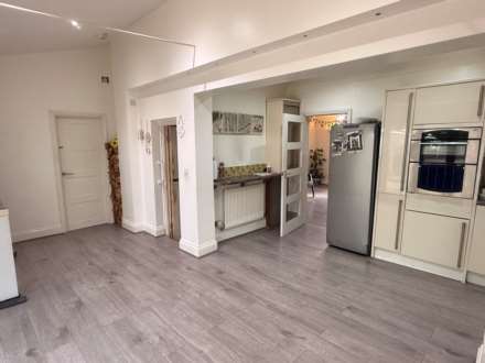 Collin Place, Belgrave, Image 7