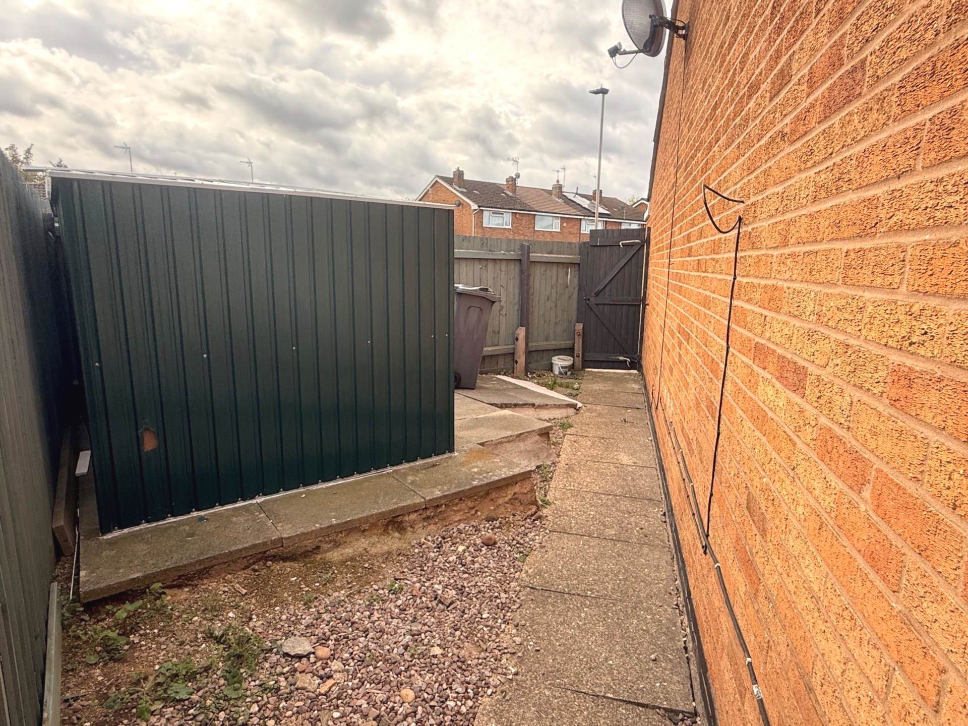 Huntsmans Way, Rushey Mead, Image 9