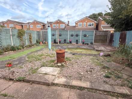 Huntsmans Way, Rushey Mead, Image 8