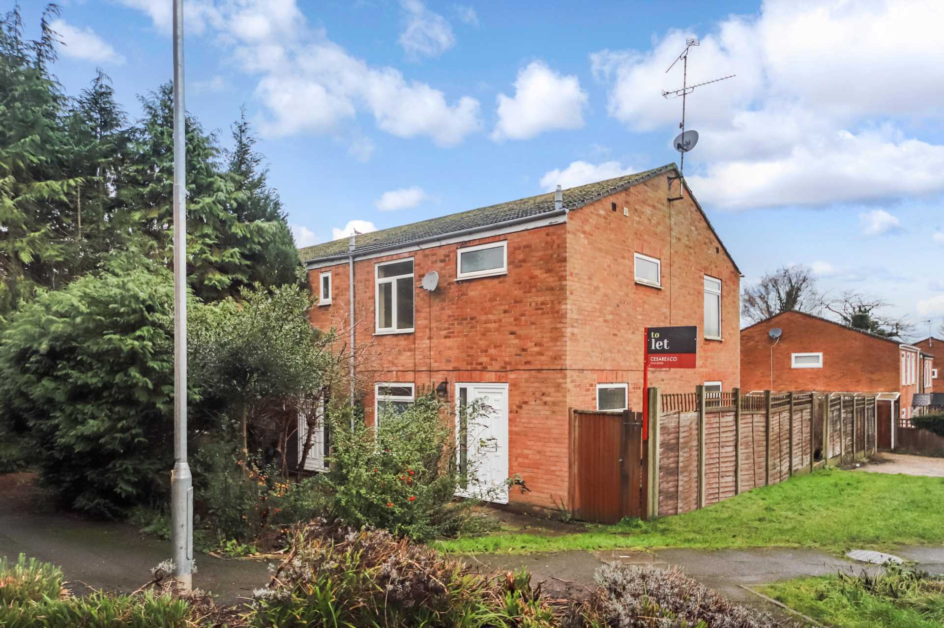 Grenadine Way, Tring, Image 1