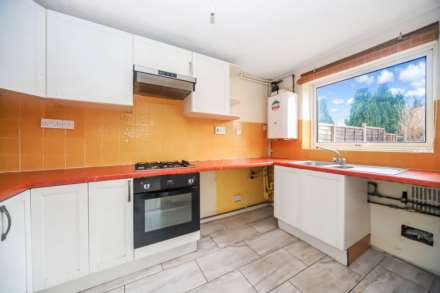 Grenadine Way, Tring, Image 4