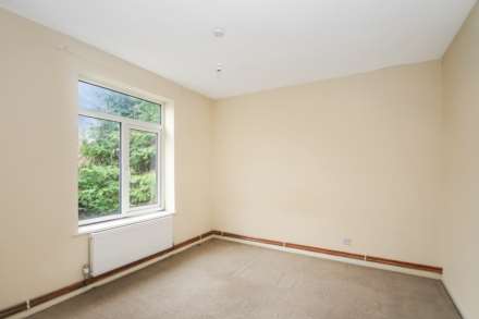 Grenadine Way, Tring, Image 7