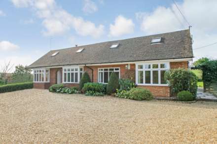High Street, Cheddington, Image 14