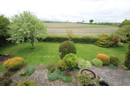 High Street, Cheddington, Image 15