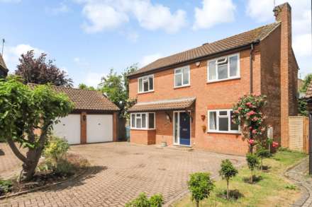 Property For Sale Bunyan Close, Tring