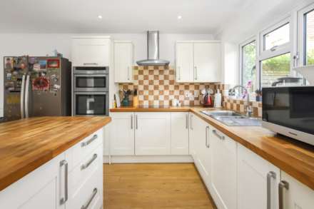 Bunyan Close, Tring, Image 6
