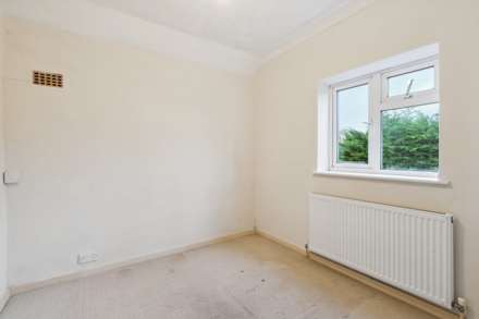 Woodland Close, Tring, Image 14