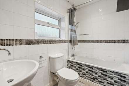 Woodland Close, Tring, Image 23