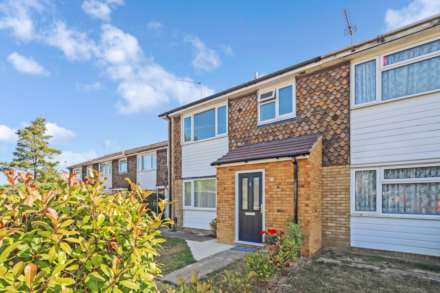 3 Bedroom Semi-Detached, Carrington Place, Tring - AVAILABLE NOW