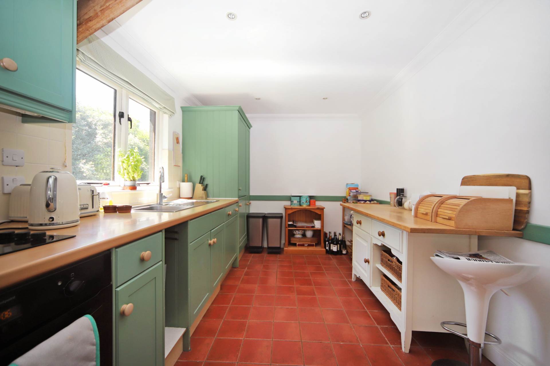 Bishopsfield, Wick Road, Wigginton, Image 11