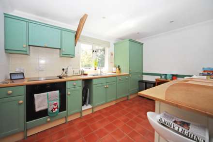 Bishopsfield, Wick Road, Wigginton, Image 10
